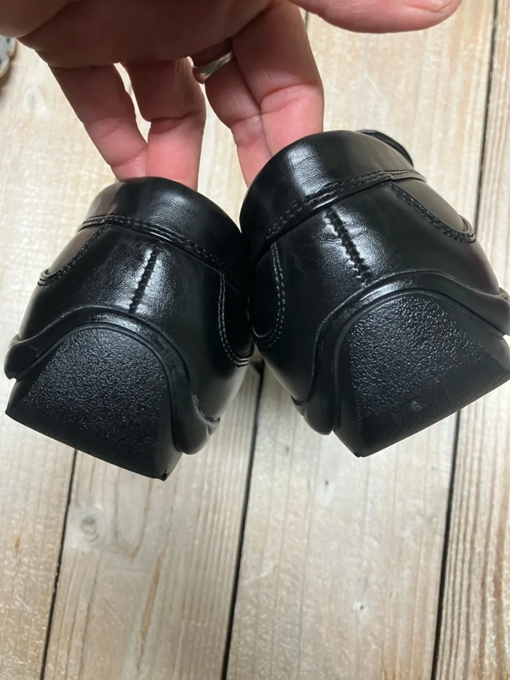 Deer Stags Black Leather Slip-On Loafer